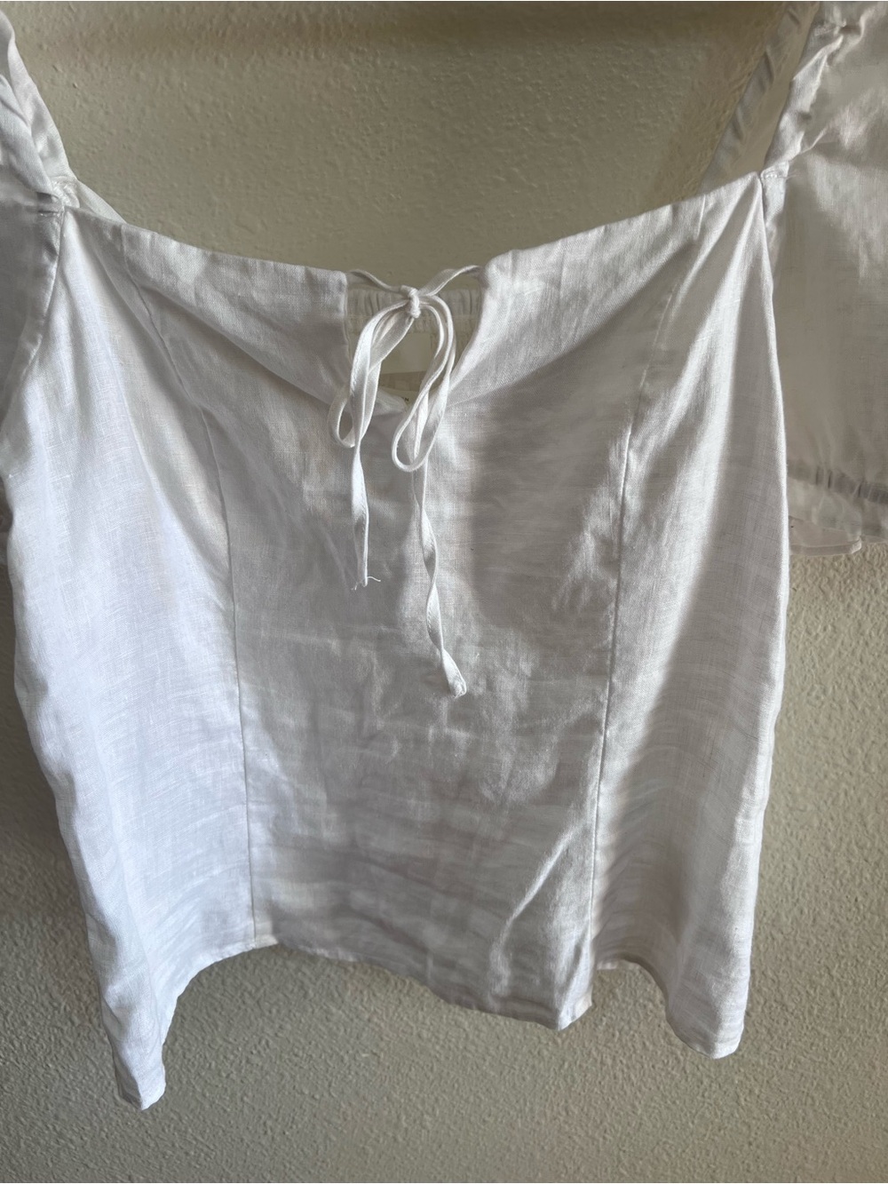 H&M White Puff Sleeve Peasant Top - Picture 2 of 9